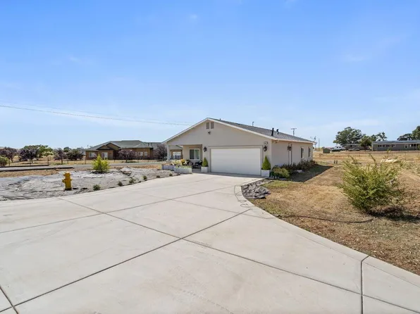 1967 Village Dr, Ione, CA 95640