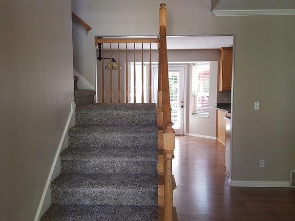 3rd image of 12542 Stonebridge Cir