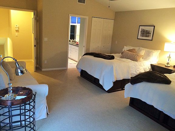 large upper bdrm