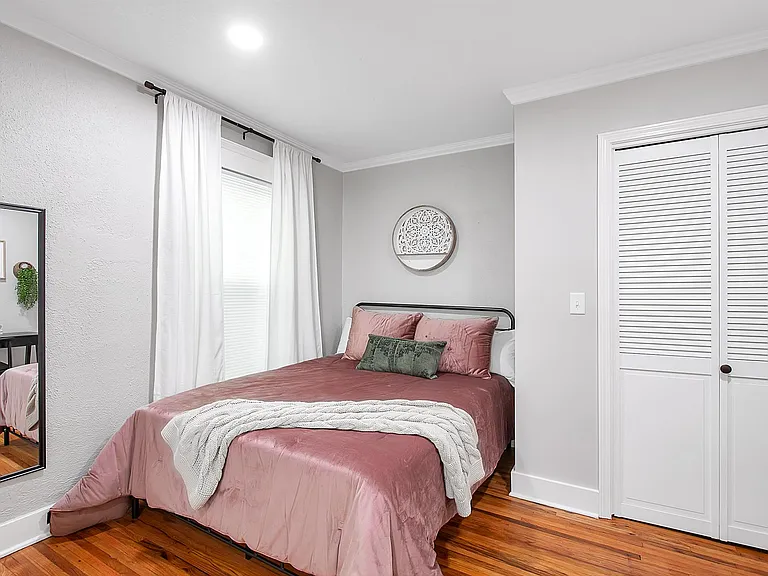 872 N Spaulding Ave #872 — Photo 18