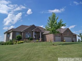 5960 Raven Point Rd, Prior Lake, MN 55372