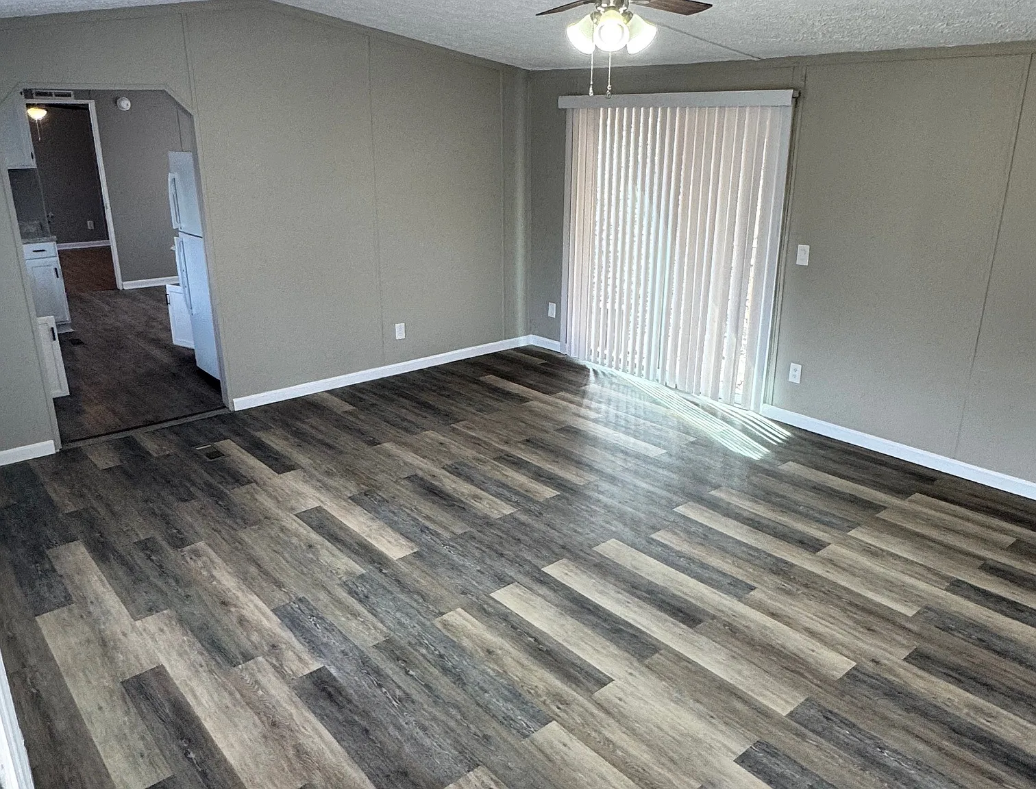 2 bed, 1216 sqft, $1,250 — Photo 1