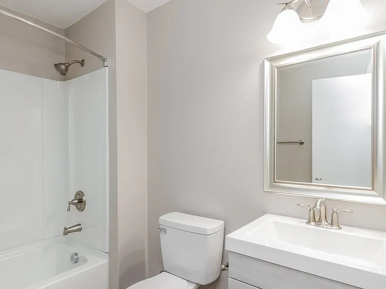 350 Keating St — Photo 18