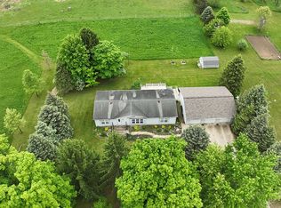 11091 Borden Rd, Hubbardston, MI 48845