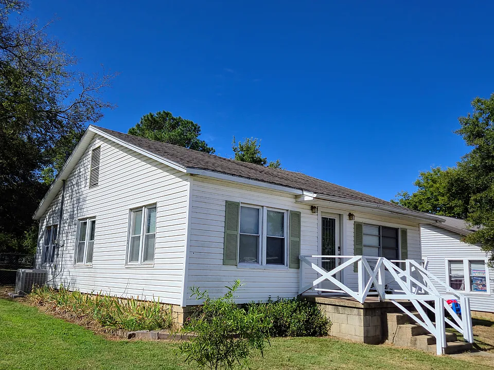 504 Holson Ave