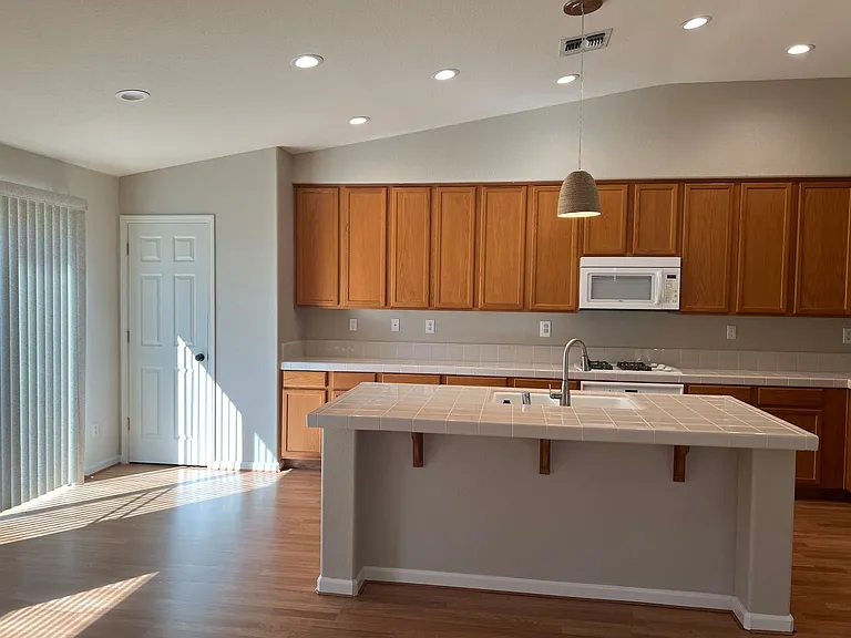 4501 Waitsfield Cir — Photo 21