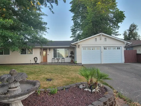 4542 Prince Ct NE, Salem, OR 97305