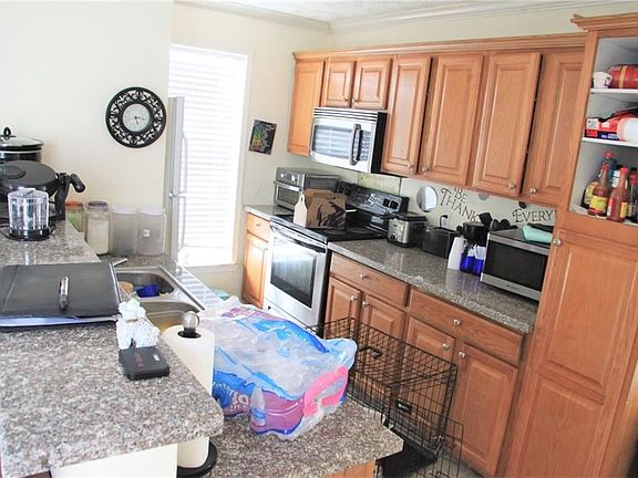 4th image of 1218 Odeon St