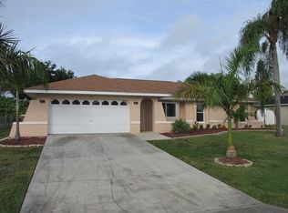 404 SE 9th Ave, Cape Coral, FL 33990