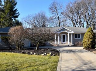 25540 Bryden Rd, Beachwood, OH 44122