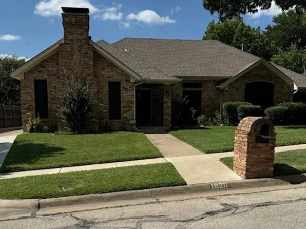 1020 Old Mill Cir, Irving, TX 75061