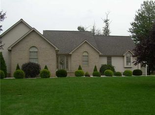 3104 Wild Grape Rd, New Castle, PA 16105