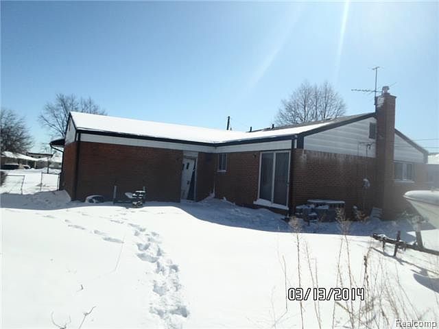 2nd image of 3768 Fox St