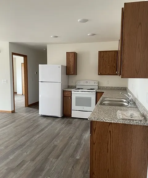 821-922 Kennedy St — Photo 24