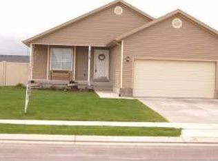 2118 E Frontier St, Eagle Mountain, UT 84005