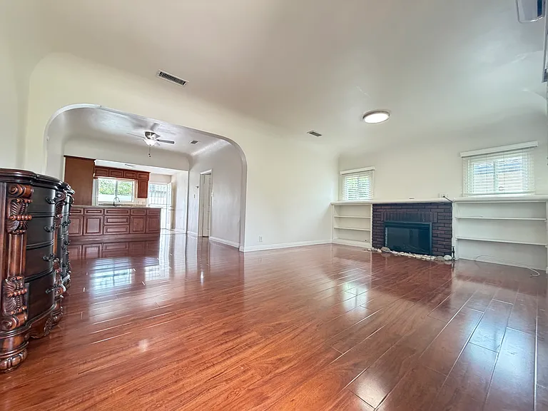 6354 Lemon Ave — Photo 3