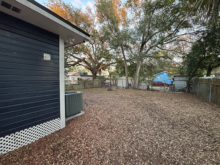 3621 Potter St — Photo 4