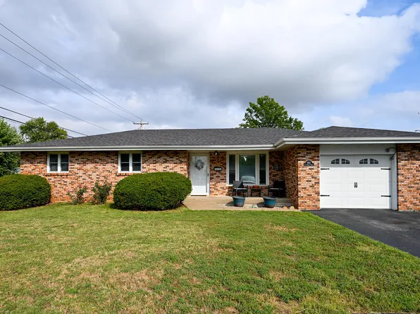 902 S Spring Park Blvd, Mount Vernon, MO 65712