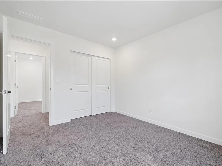 4840 88th Dr NE — Photo 30