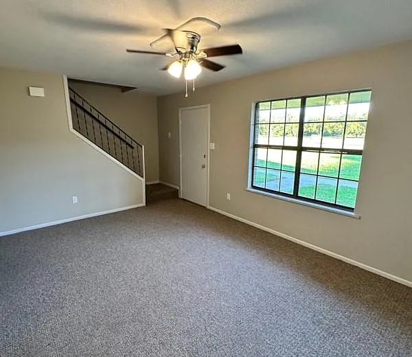 801 Avenue M #21 — Photo 3