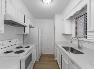 3356 Colonial Oaks Dr #9C, Milton, FL 32571