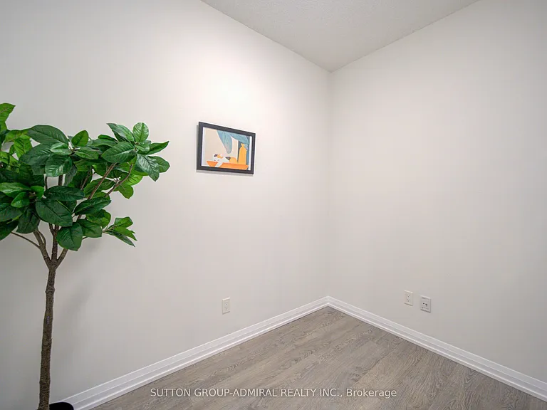 7895 Jane St #1716 — Photo 6
