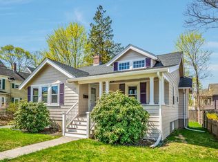 137 Dale St, Dedham, MA 02026