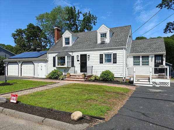 27 Holland St, Saugus, MA 01906
