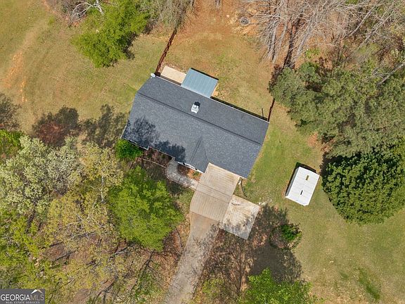 2nd image of 57 Island Shoals Rd