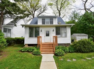 28 Central Dr, Nanuet, NY 10954