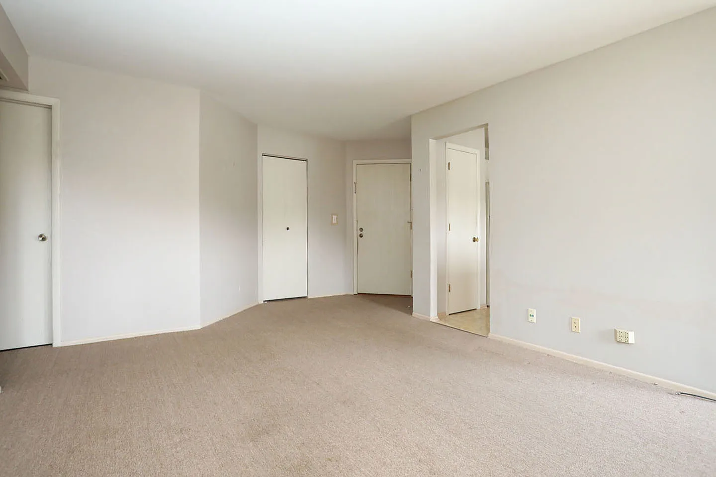 2 bed, 1000 sqft, $2,195 — Photo 4