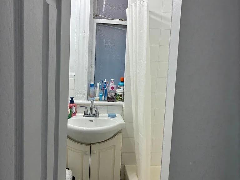 320 Cooper St #1 — Photo 4