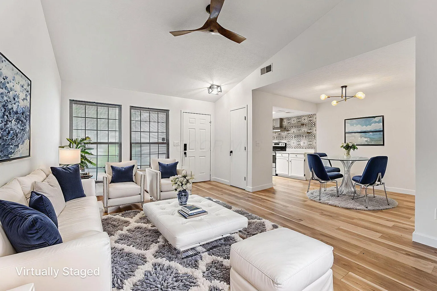 5556 Parkshire Dr photo 1