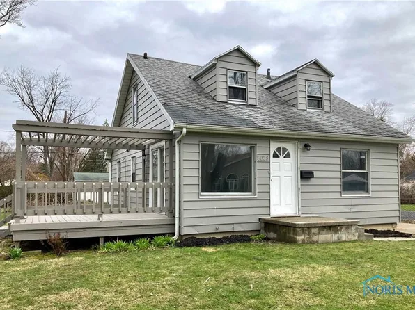 5038 Kellogg Rd, Toledo, OH 43615