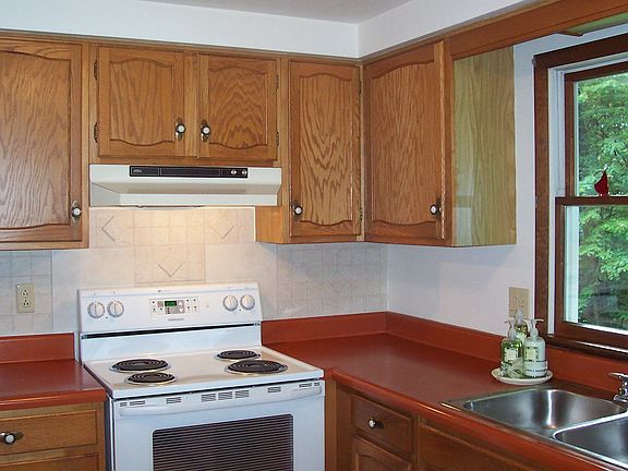 Spotless kitchen 