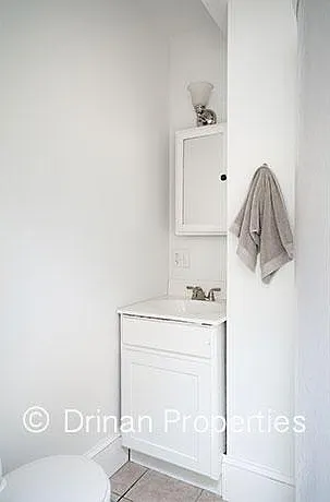 Elsmere Ave — Photo 15