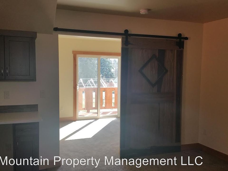 2nd image of 253 E Aspenwood Ave