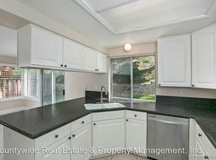 1216 Lancer Gln, Escondido, CA 92029