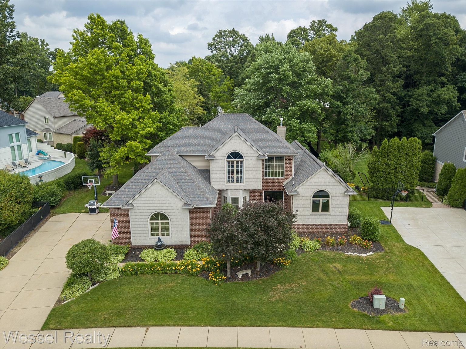 49112 White Mill Dr, Shelby Township, MI 48317 | Zillow