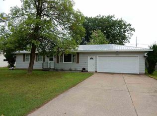 1320 Garfield St, Niagara, WI 54151