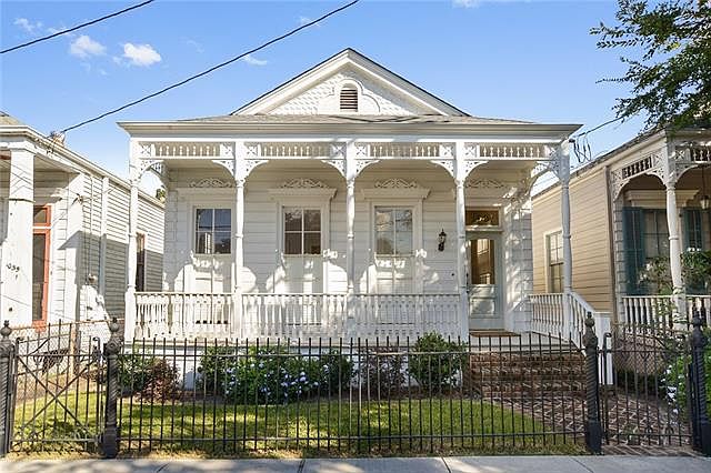 1st image of 1031 Arabella St