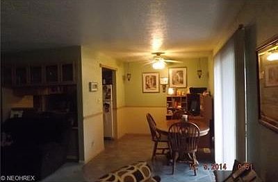 5th image of 7993 Carriage Cir APT A