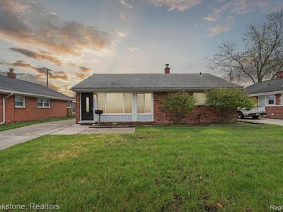 18575 Hinton St, Riverview, MI, 48193