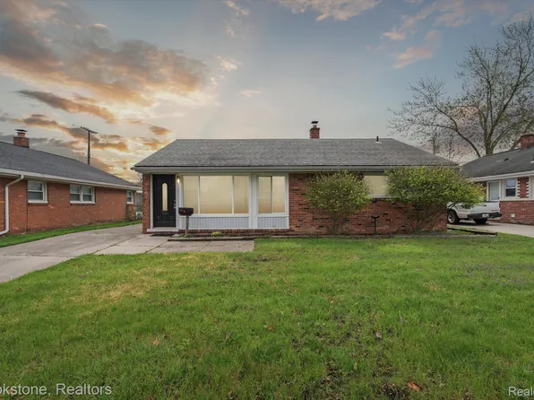 18575 Hinton St, Riverview, MI 48193
