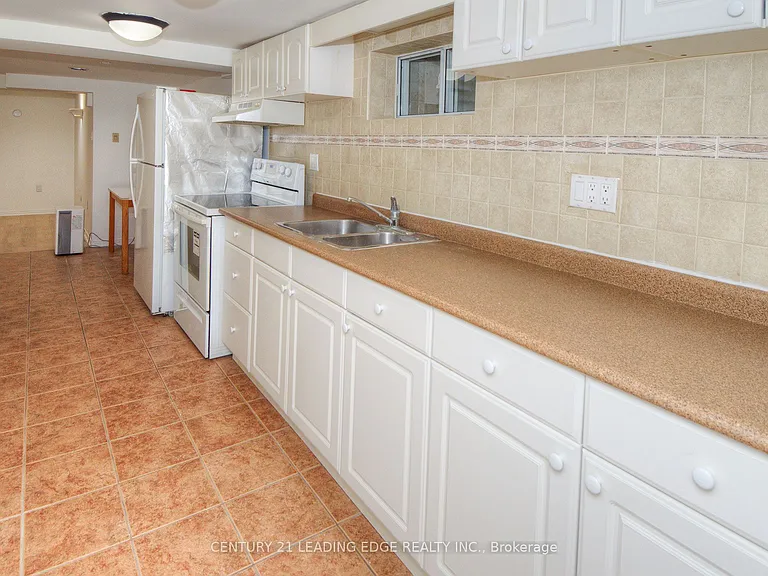 9 Wallington Ave — Photo 12