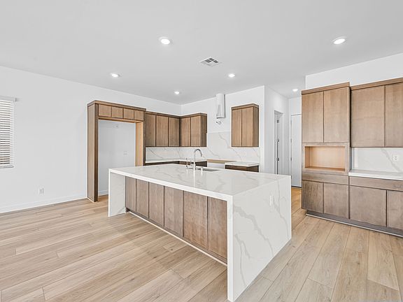7 web or mls Lennar 10033 Decano Ridge St 7