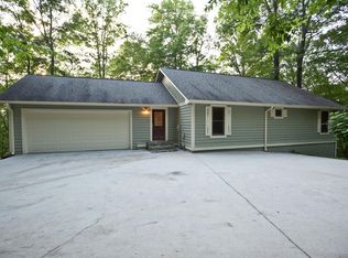 200 Fawn Ridge Trl, Rabun Gap, GA 30568