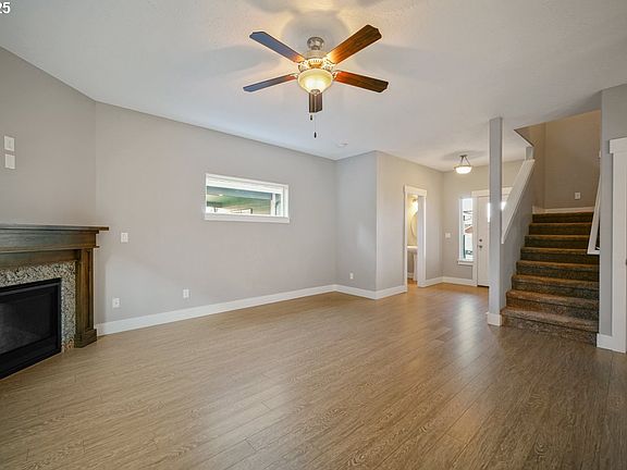 2nd image of 2776 Mia Ct SE