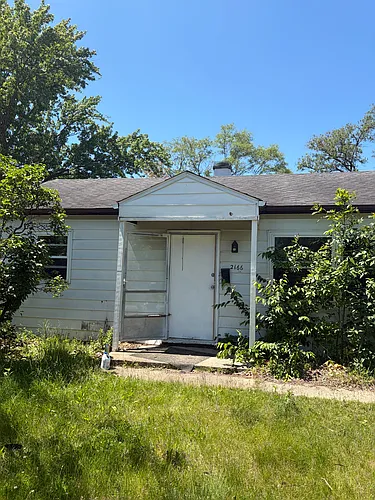 2166 Warrick St Photo 1