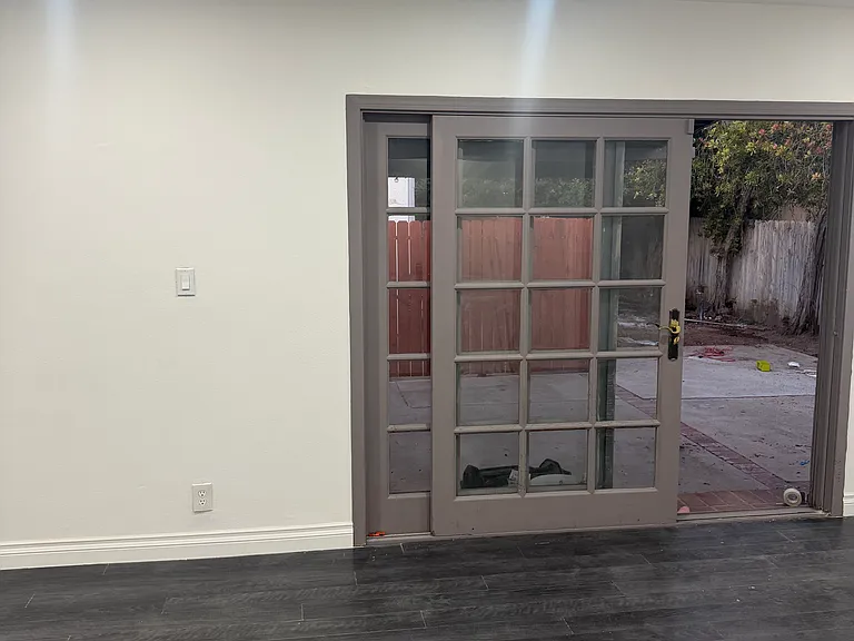 7344 Topeka Dr — Photo 12